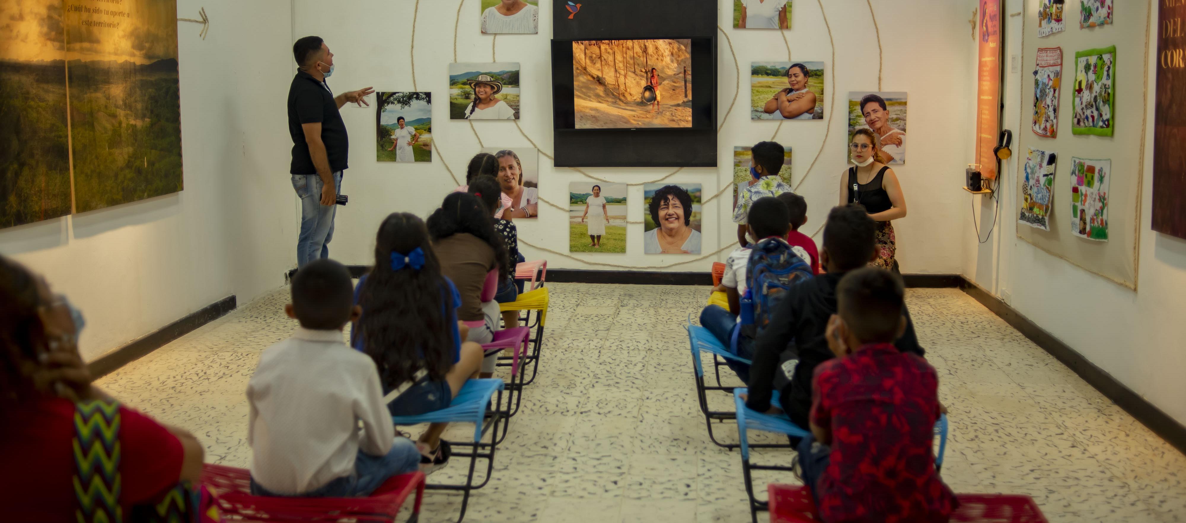 El vuelo de El Mochuelo de los Montes de María.