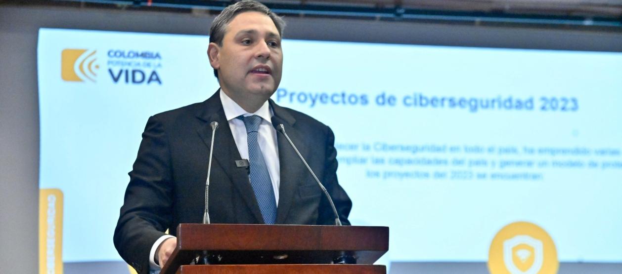 El Ministro de las TIC, Mauricio Lizcano.