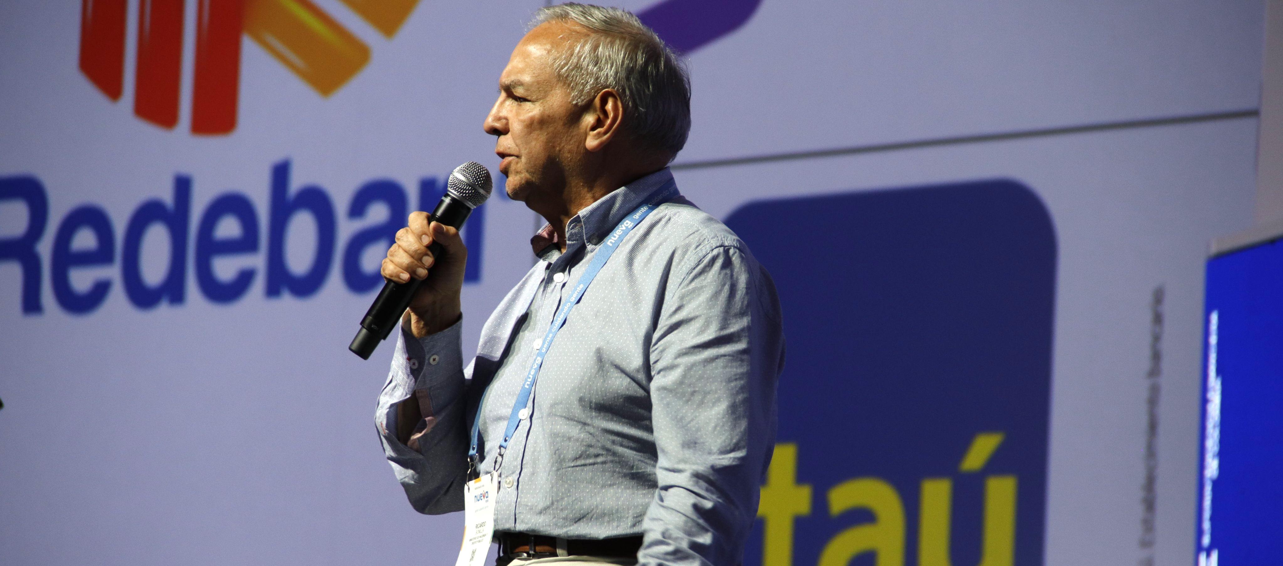 Ricardo Bonilla González, ministro de Hacienda.