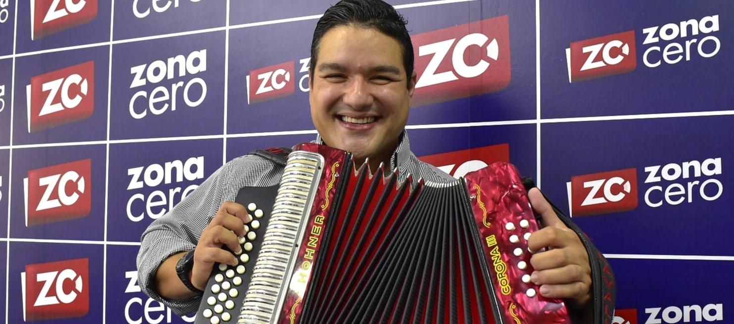 Acordeonero y cantante Rodolfo De Lavalle.