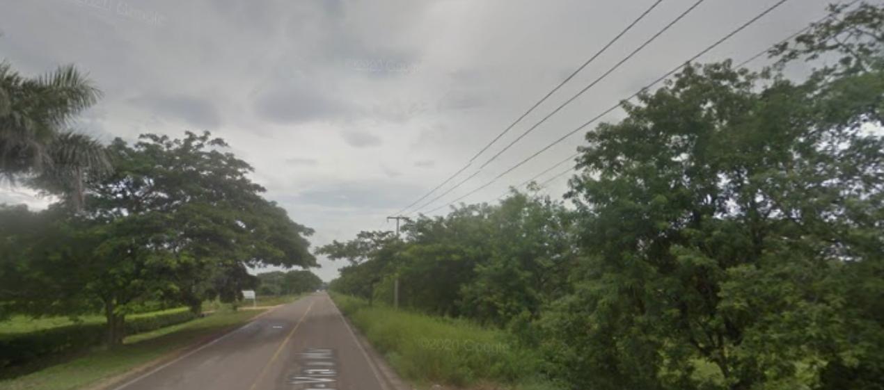 Carretera que une a la Vía al Mar con el corregimiento de Pontezuela.