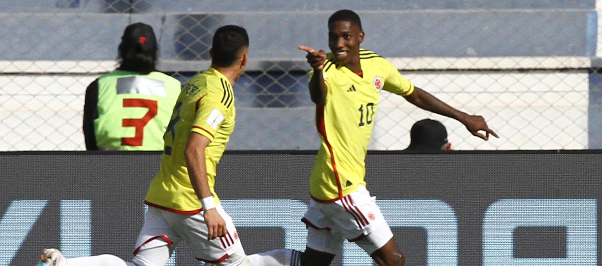 Yaser Asprilla celebra su gol.