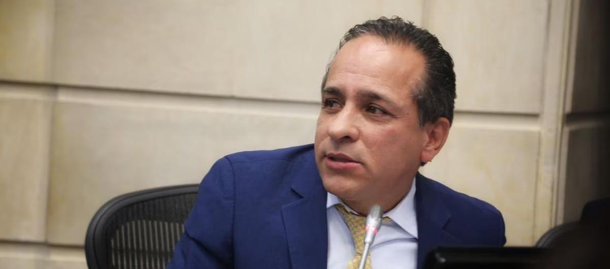 Alexander López Maya, presidente del Senado.