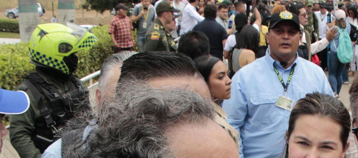 Armando Benedetti fue retirado hoy de la Embajada en Venezuela