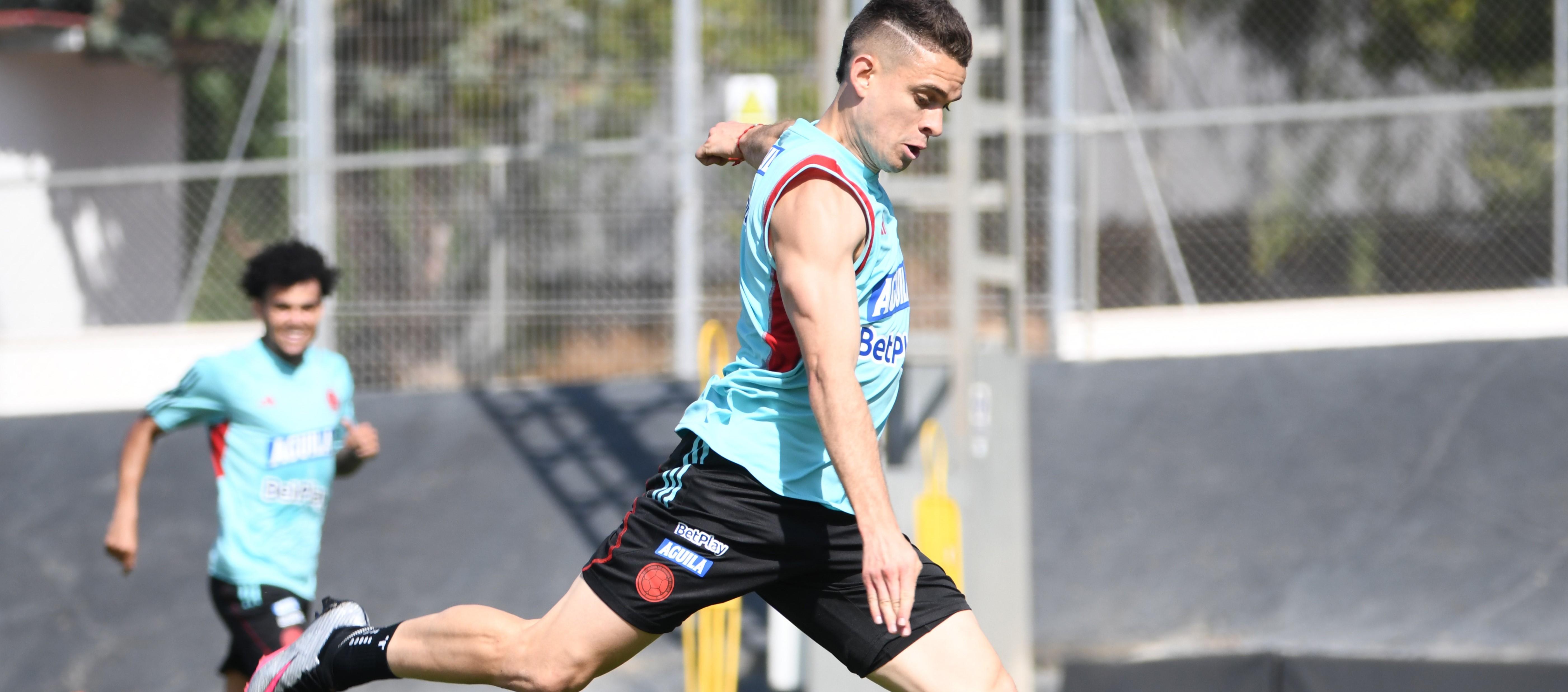 Rafael Santos Borré, atacante de la Selección Colombia. 