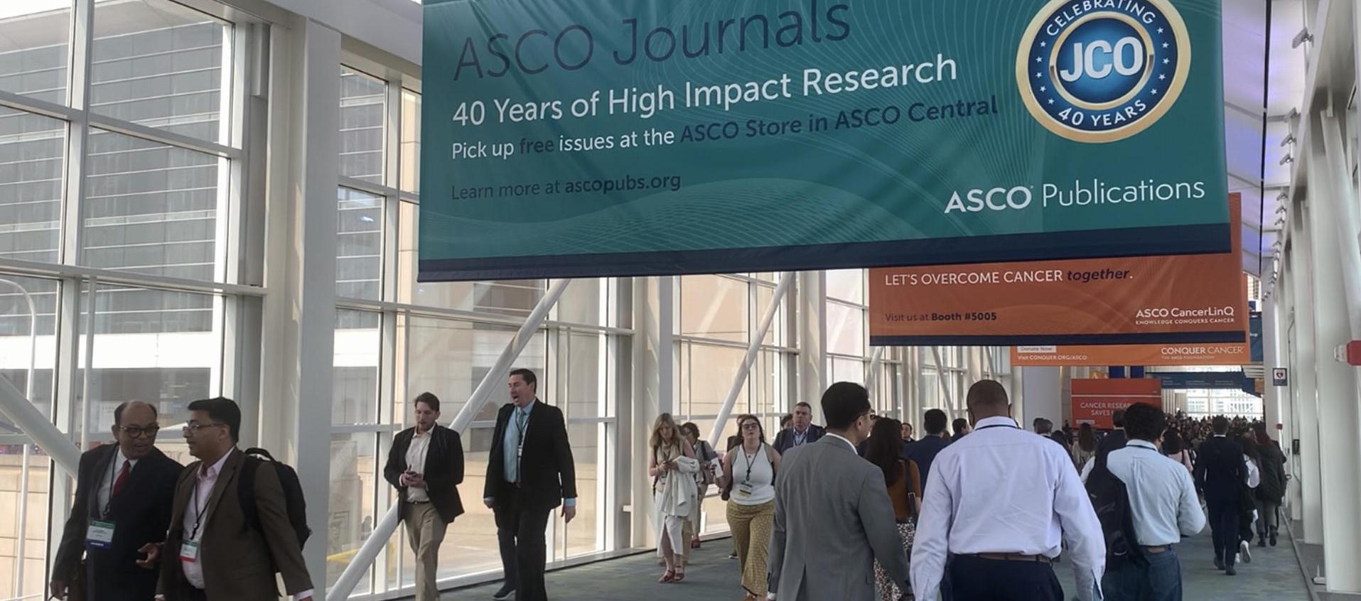 Fotografía del lugar donde se realiza el congreso anual de la Sociedad Americana de Oncología Clínica este lunes en Chicago