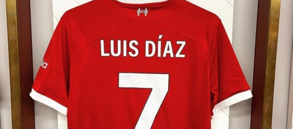 La camiseta con el número 7 de Luis Díaz ya está a la venta en las tiendas oficiales del Liverpool. 