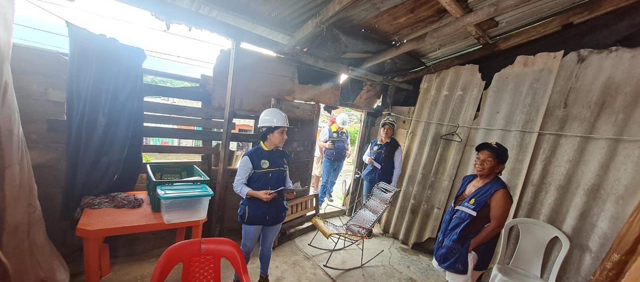 Varias casas resultaron destechadas en el sur de Cartagena