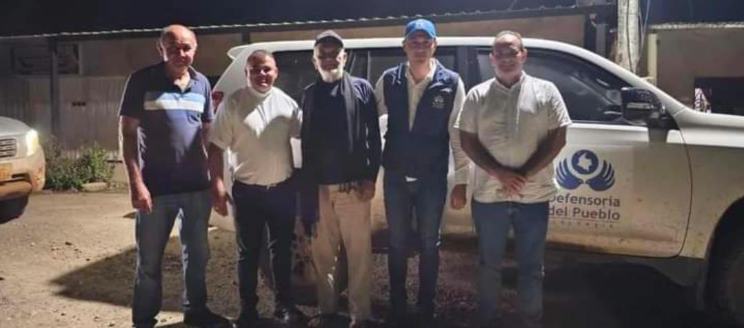 El ganadero Heriberto Urbina Lacouture poco despues de ser liberado