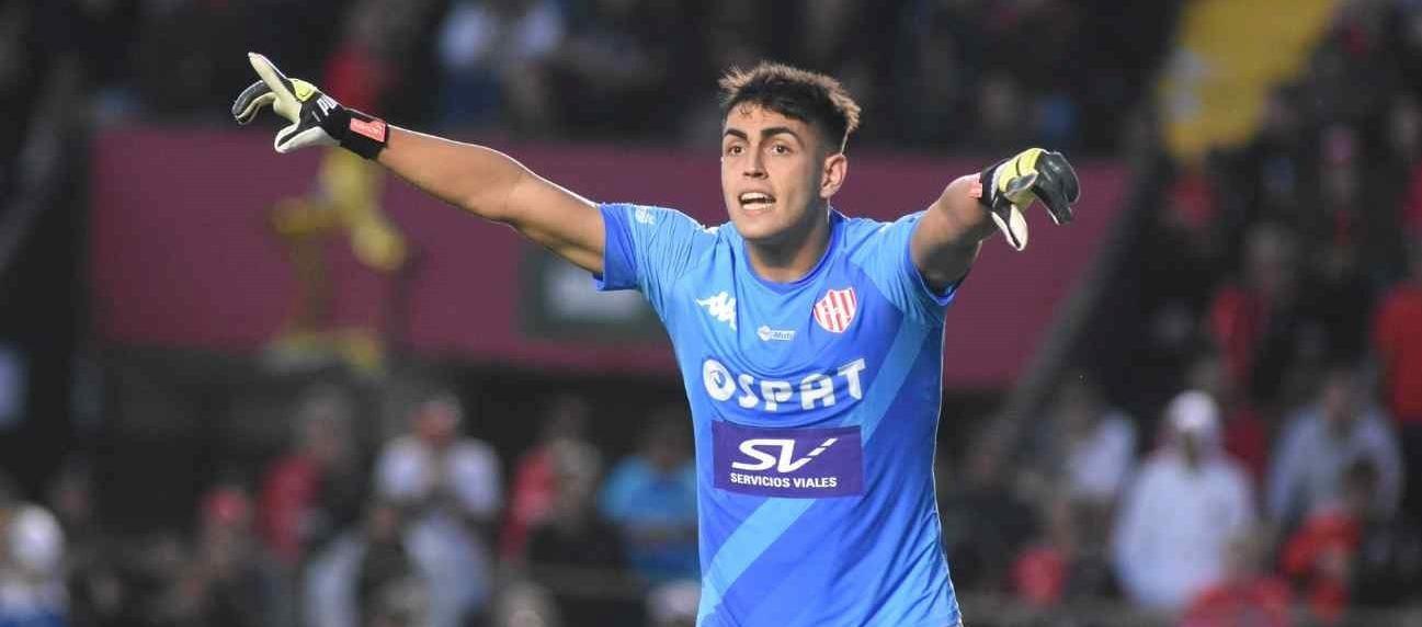 Santiago Mele negociará con Junior tras los partidos amistosos con la selección uruguaya.