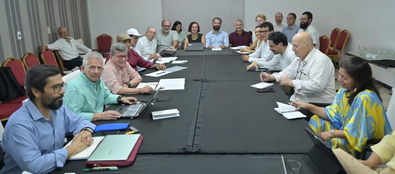 Aspecto de una de las mesas de diálogo del Gobierno con el ELN en La Habana.