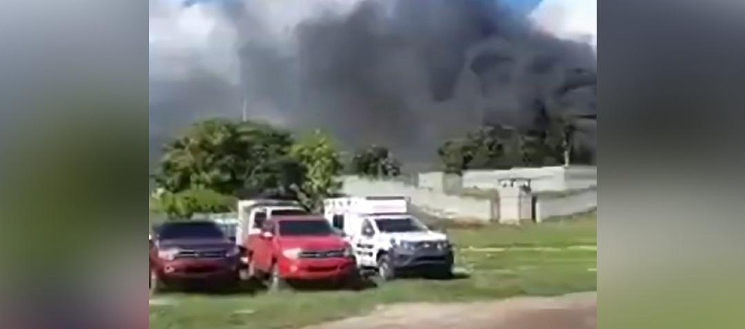 El motín terminó en un incendio