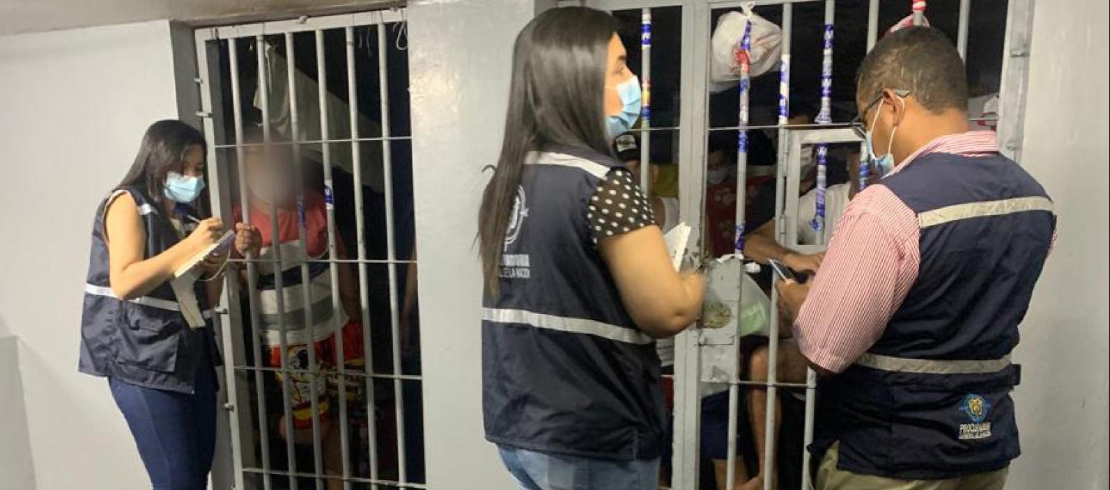 Imagen de la visita de la Procuraduría.