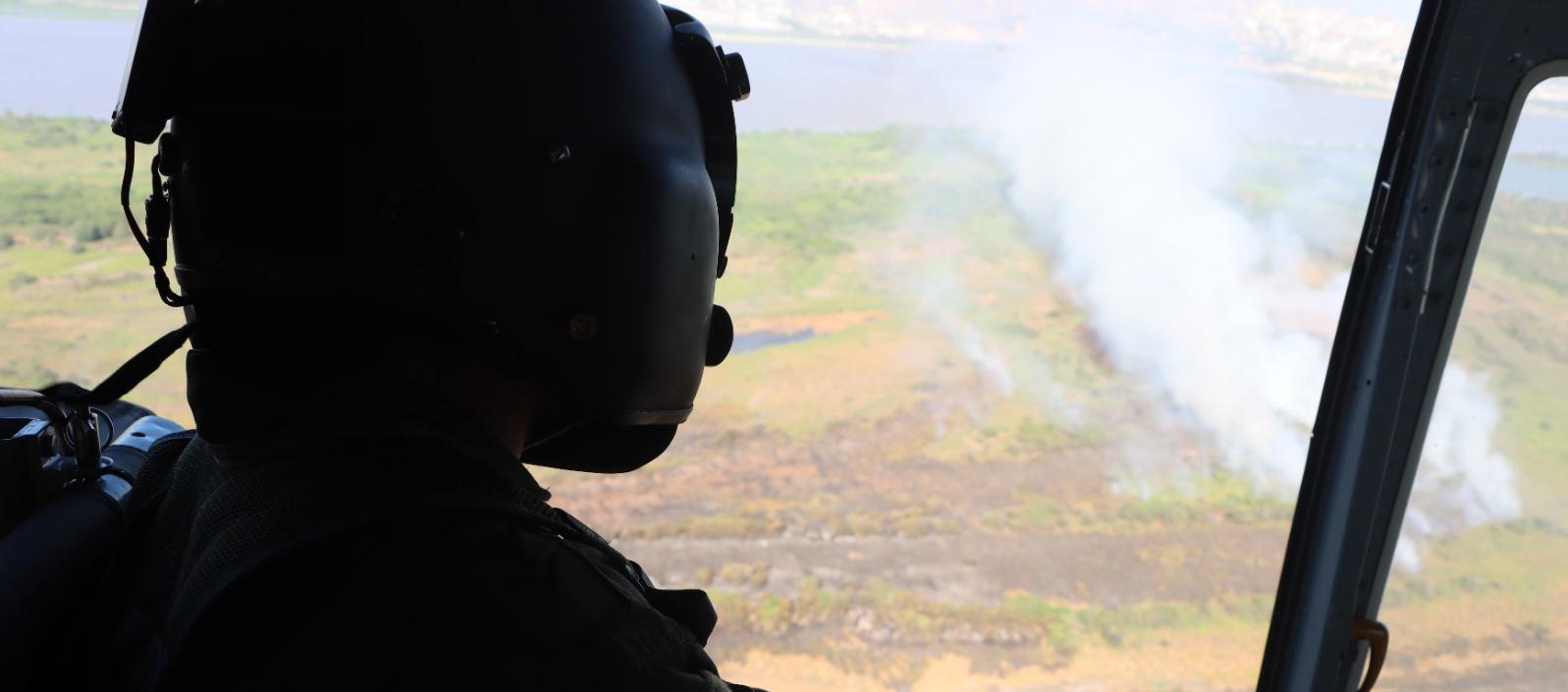 El incendio de la semana pasada destruyó 160 hectáreas. La FAC utilizó el bambi bucket para ayudar a sofocar las llamas con miles de litros de agua.