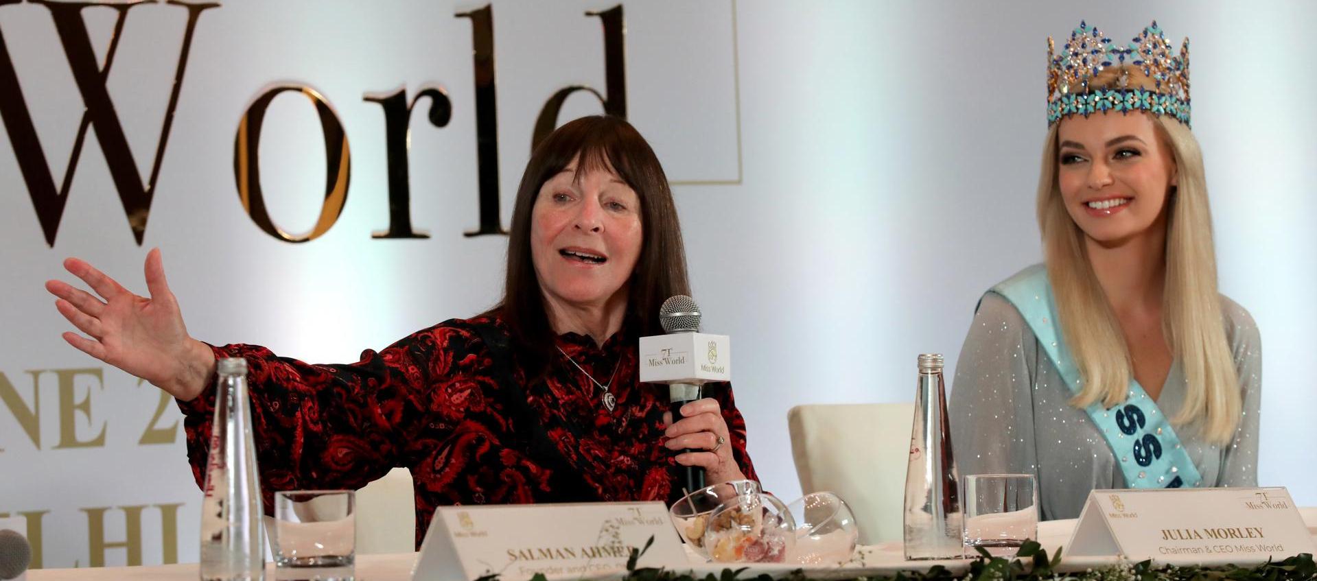 Presidenta y directora ejecutiva de la Organización junto a la actual Miss Mundo