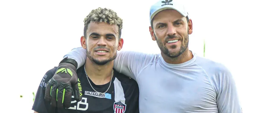 Luis Díaz y Sebastián Junior fueron compañeros en Junior entre 2017 y 2019.