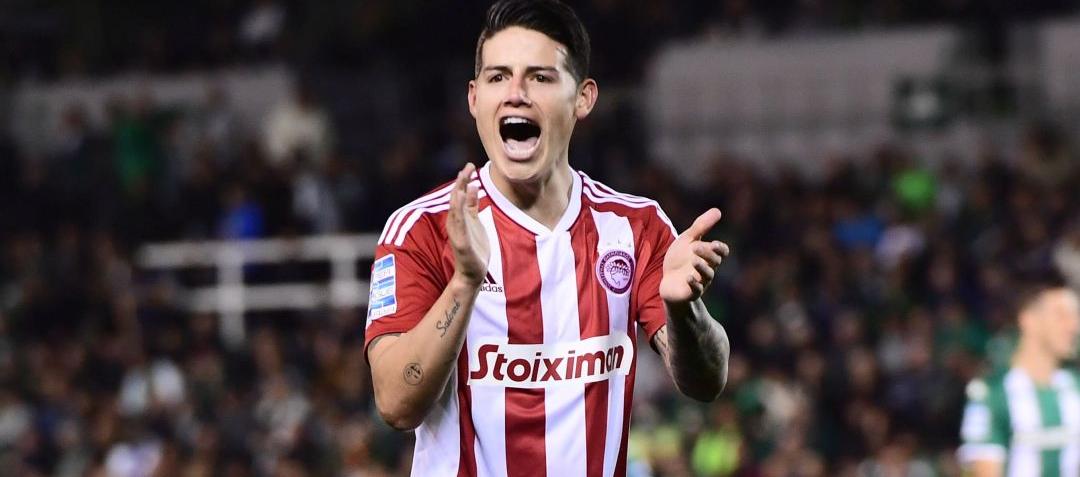 James Rodríguez quedó libre en abril pasado del Olympiacos de Grecia. 