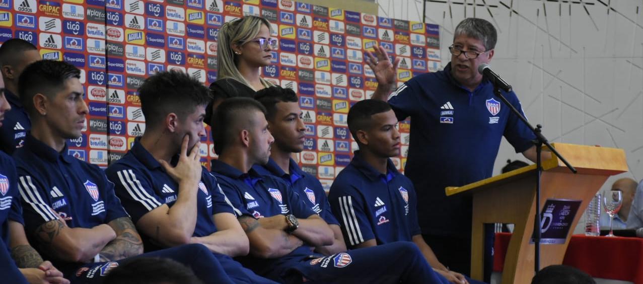 Hernán Darío Gómez habló claro y directo al grupo de jugadores de los objetivos en este semestre.