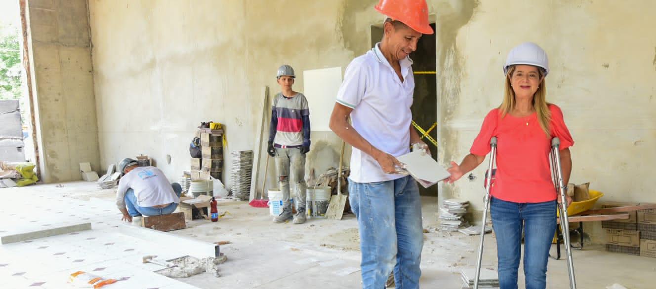 Elsa Noguera en visita a las obras de restauración y reconstrucción de Bellas Artes.