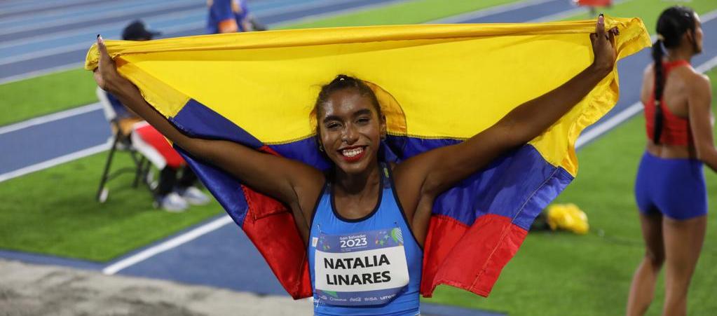 Natalia Linares batió el récord centroamericano que estaba en poder de la trinitense Rhonda Watkins. 