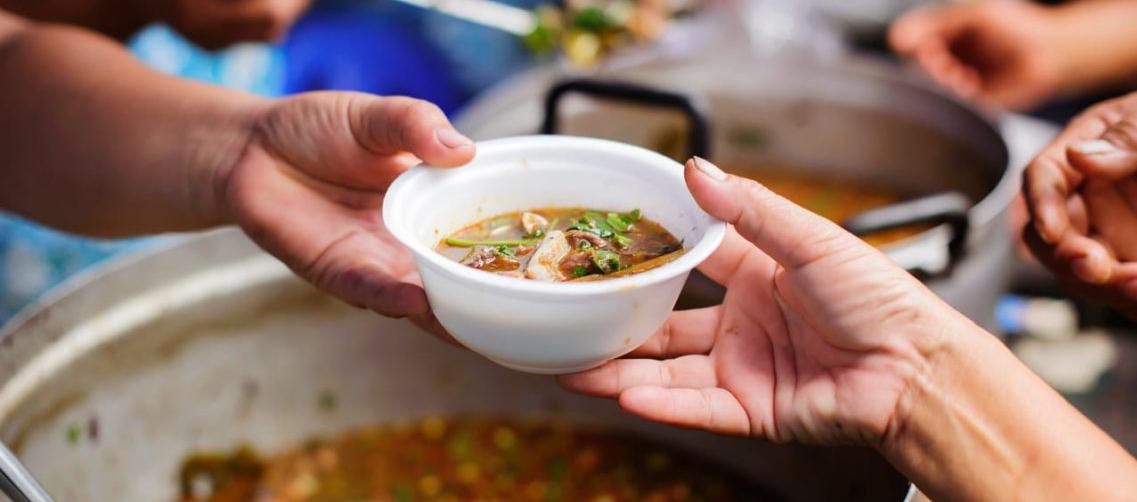 Entrega de alimentos. 