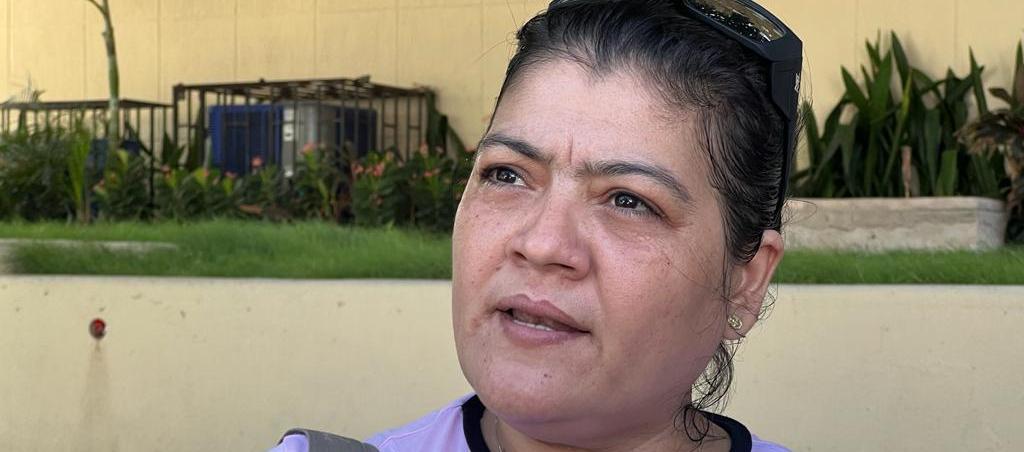 Lisbeth Echeverría, madre del joven herido a bala por el policía.