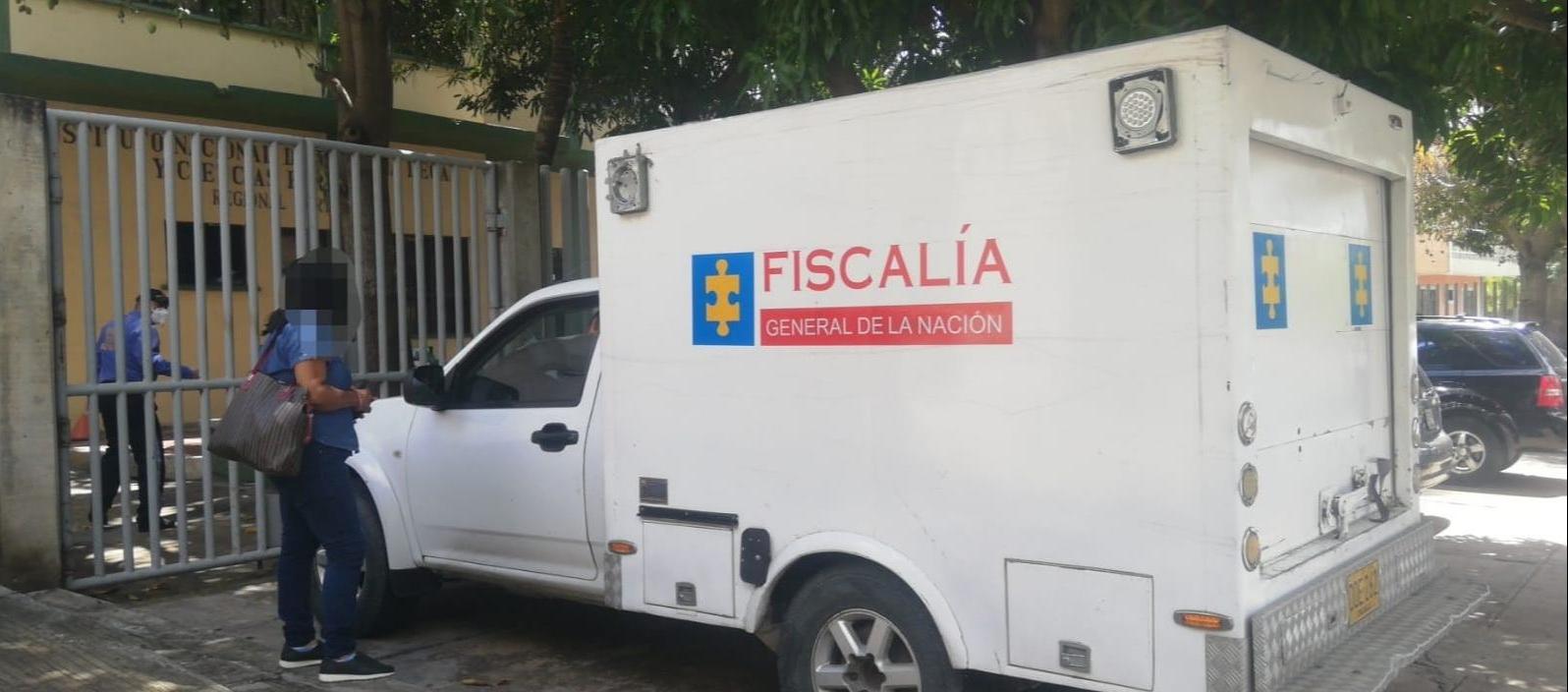 El cuerpo del cobradiario fue llevado a Medicina Legal. 