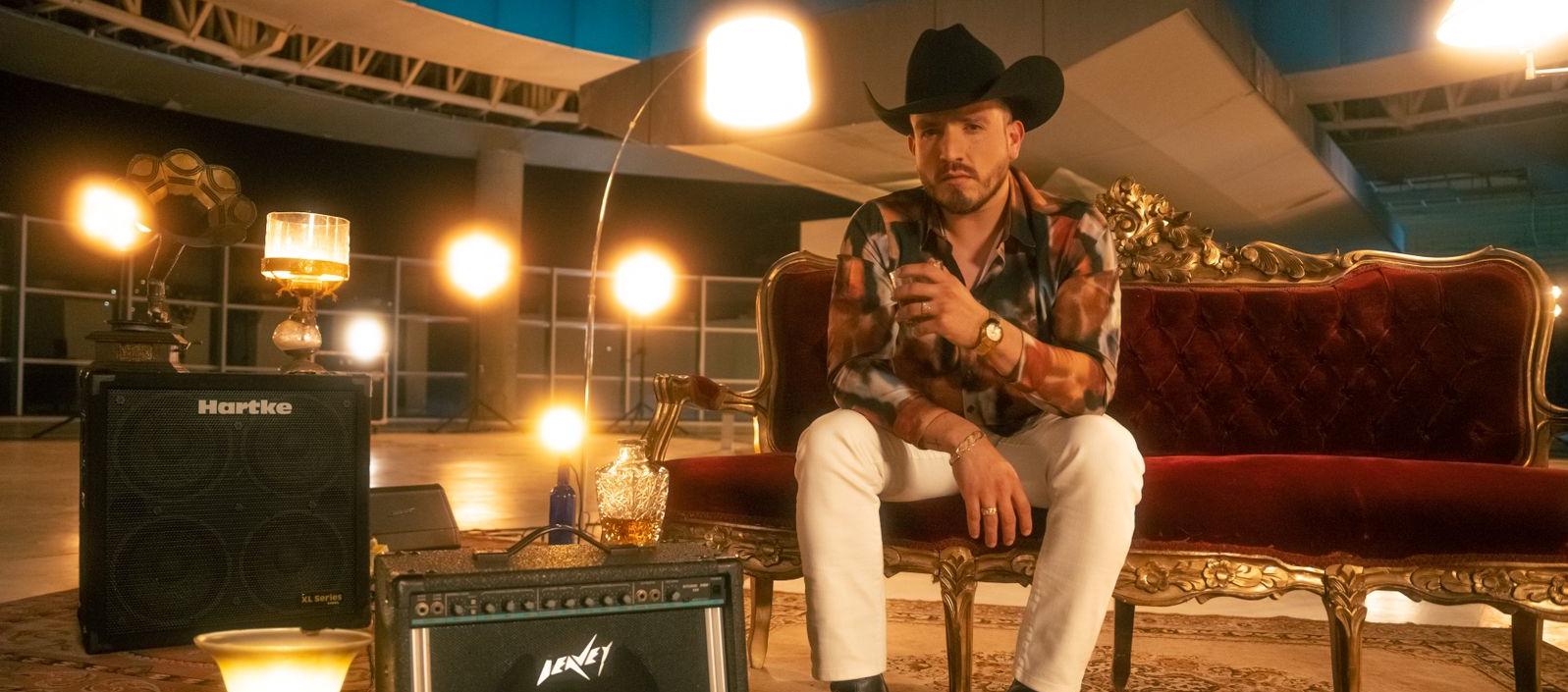 Pancho Uresti, artista mexicano.