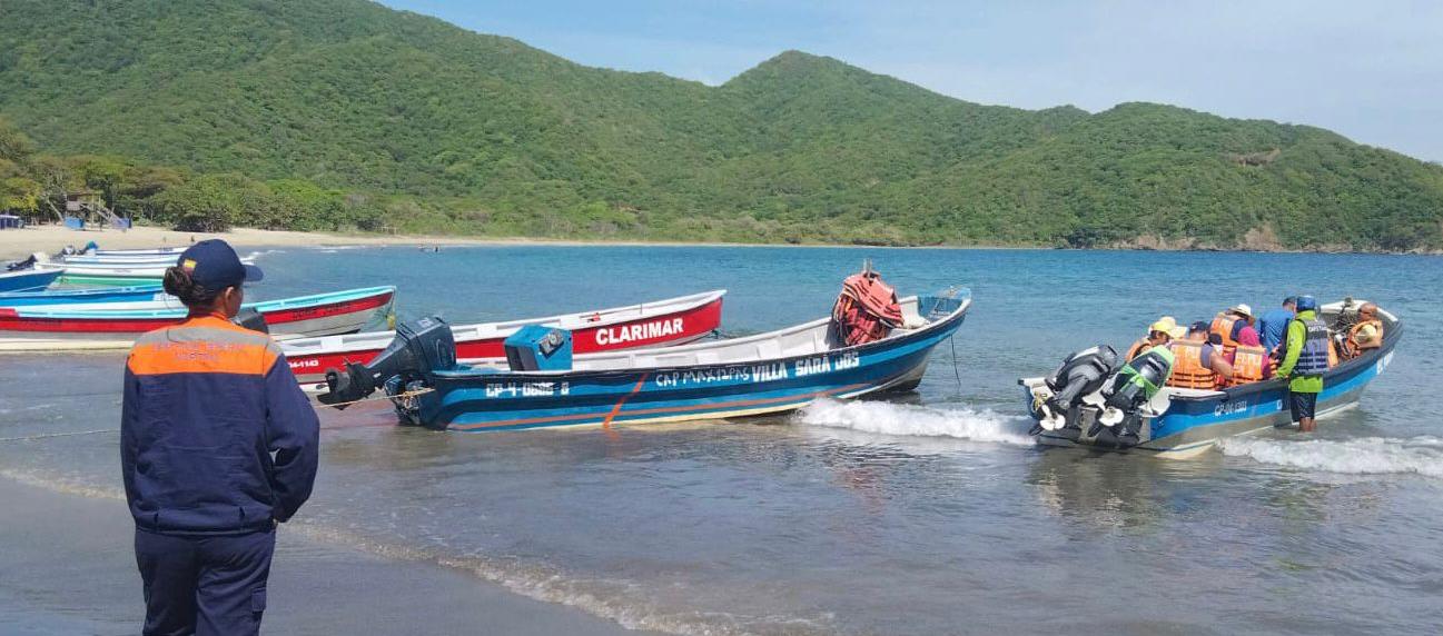 Playas de Santa Marta en temporada de vacaciones de mitad de año