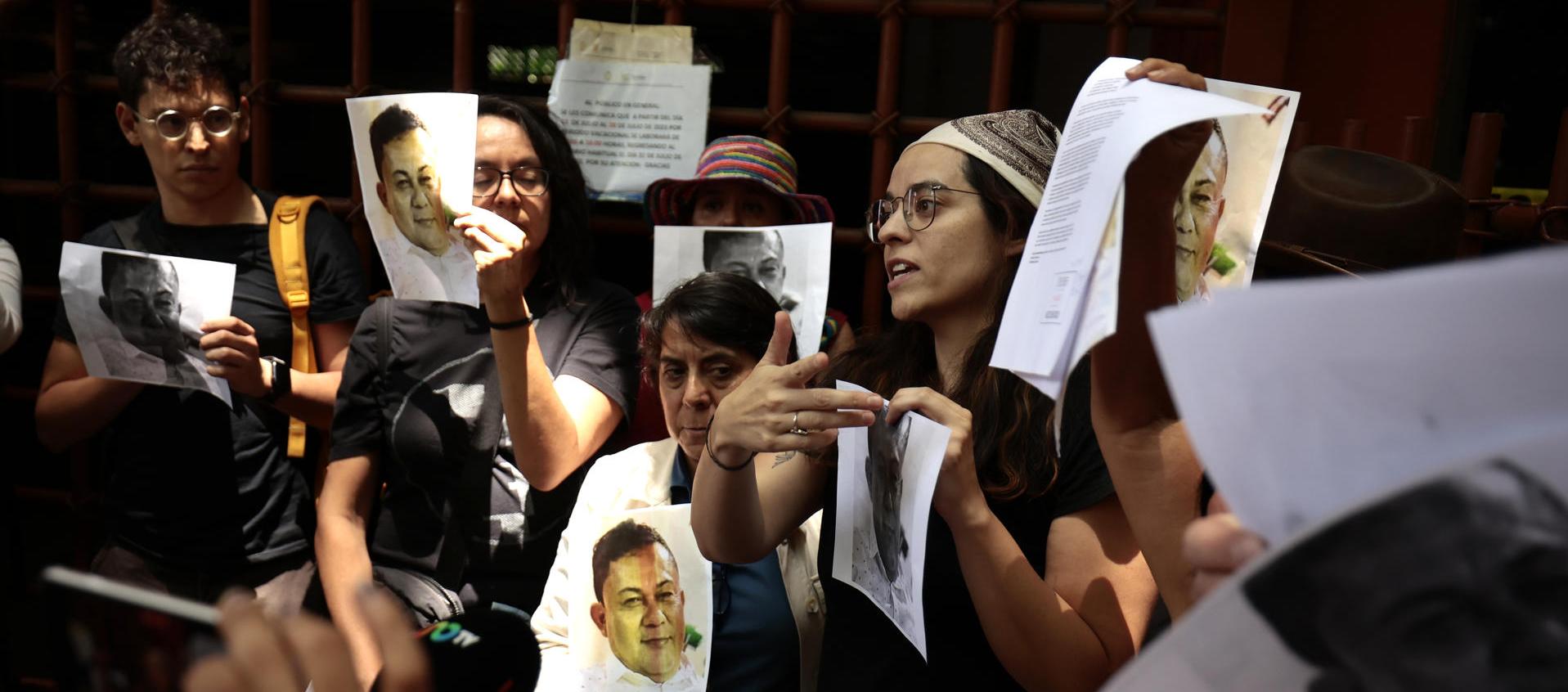 Periodistas protestan por el asesinato del comunicador Nelson Matus el pasado sábado.