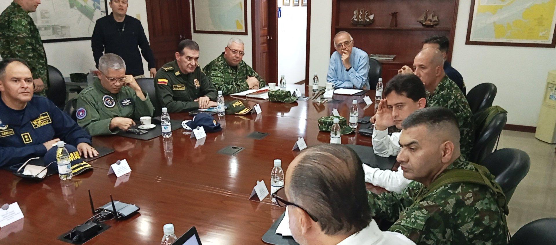 Reunión liderada por el Ministro de Defensa en Buenaventura.