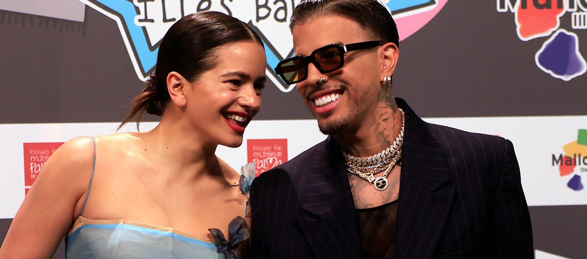 La cantante Rosalía y Rauw Alejandro, cantante y productor puertorriqueño.