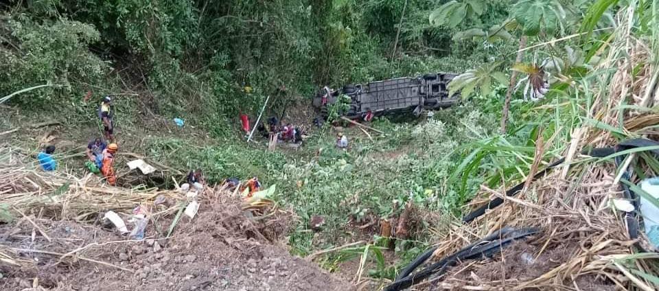 Los heridos fueron atendidos por Defensa Civil.