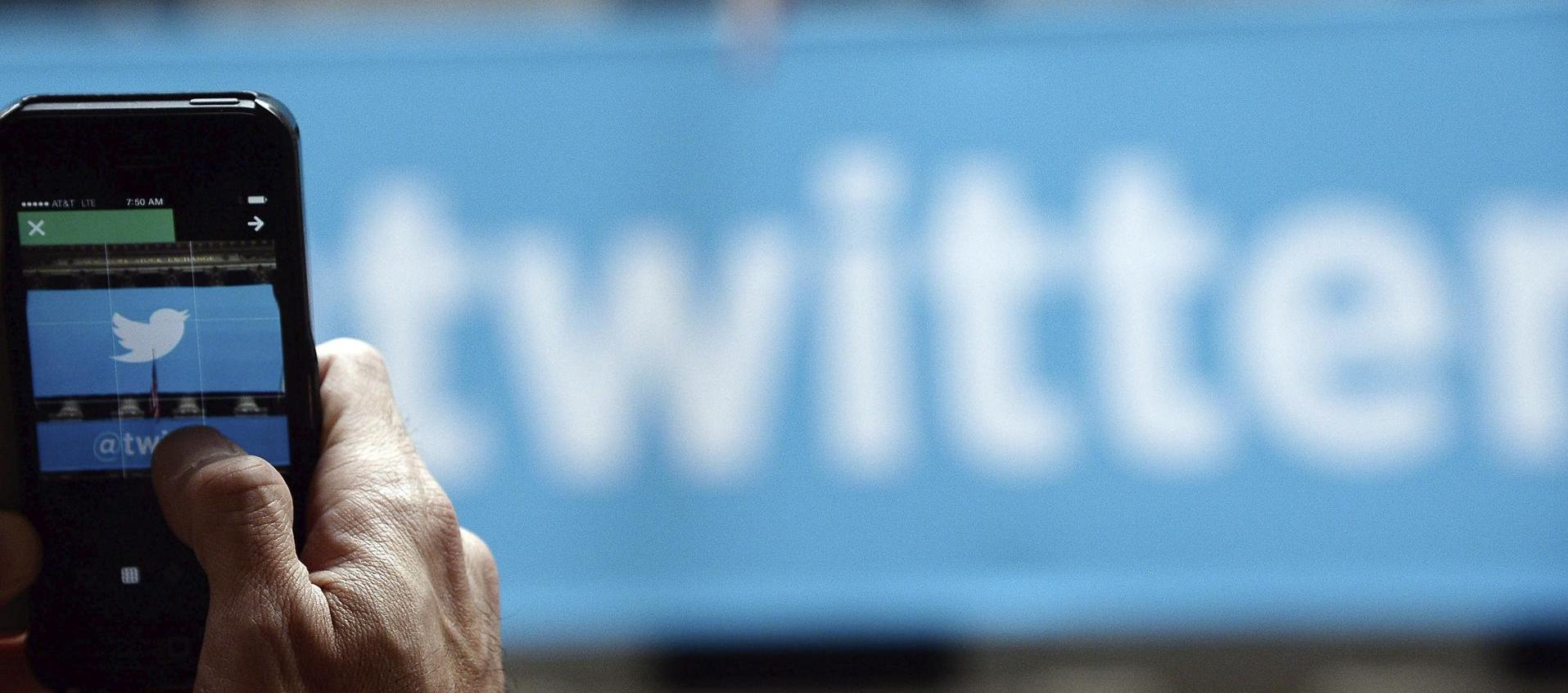 Twitter amenazó con demandar a Meta.