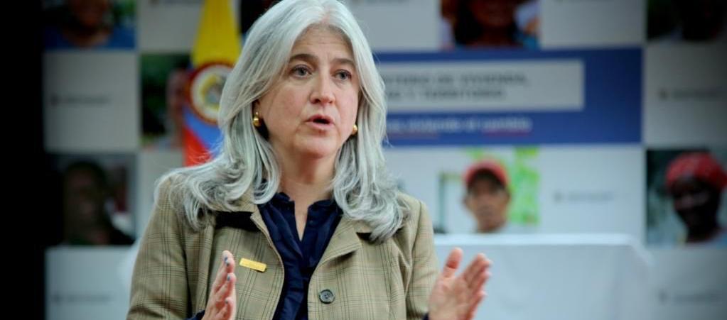 El Ministra de Vivienda, Catalina Velasco.