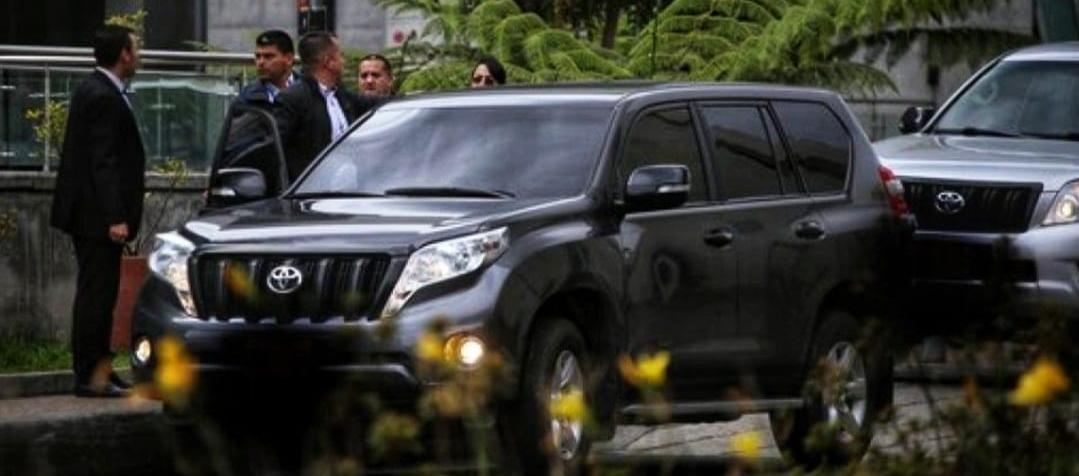 Vehículo del Gobernador (e) de Arauca