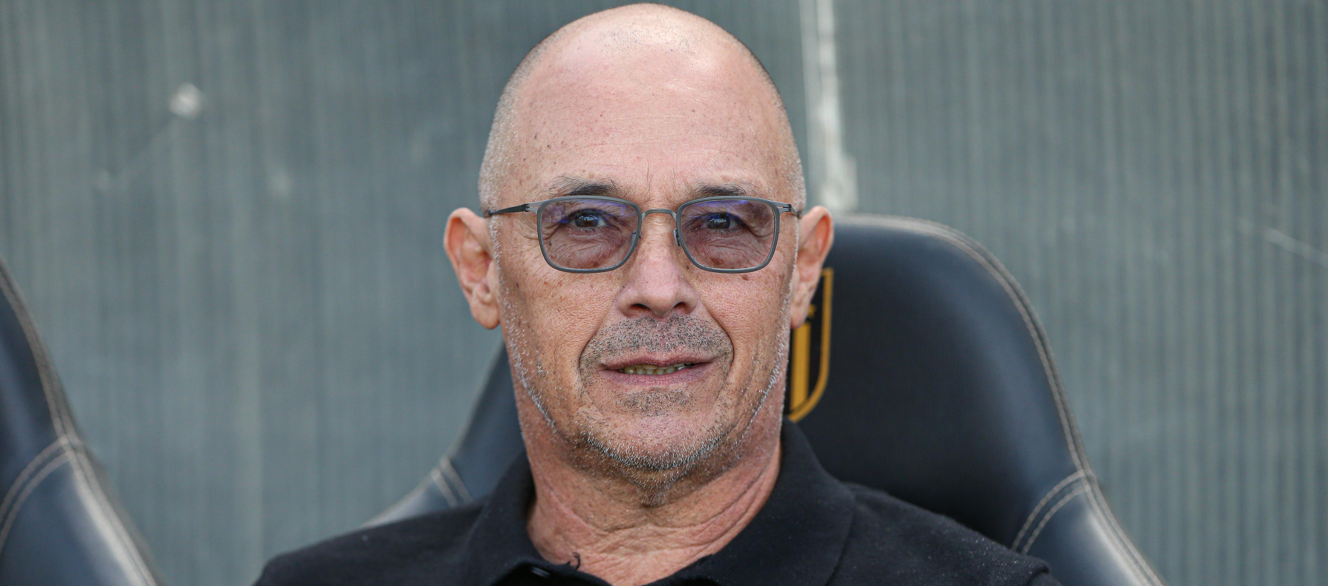 Alfredo Arias ya dirigió en Colombia al Deportivo Cali y a Santa Fe.