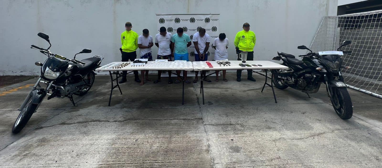 Los señalados integrantes de la red 'Los Pipones' en el barrio La María de Cartagena