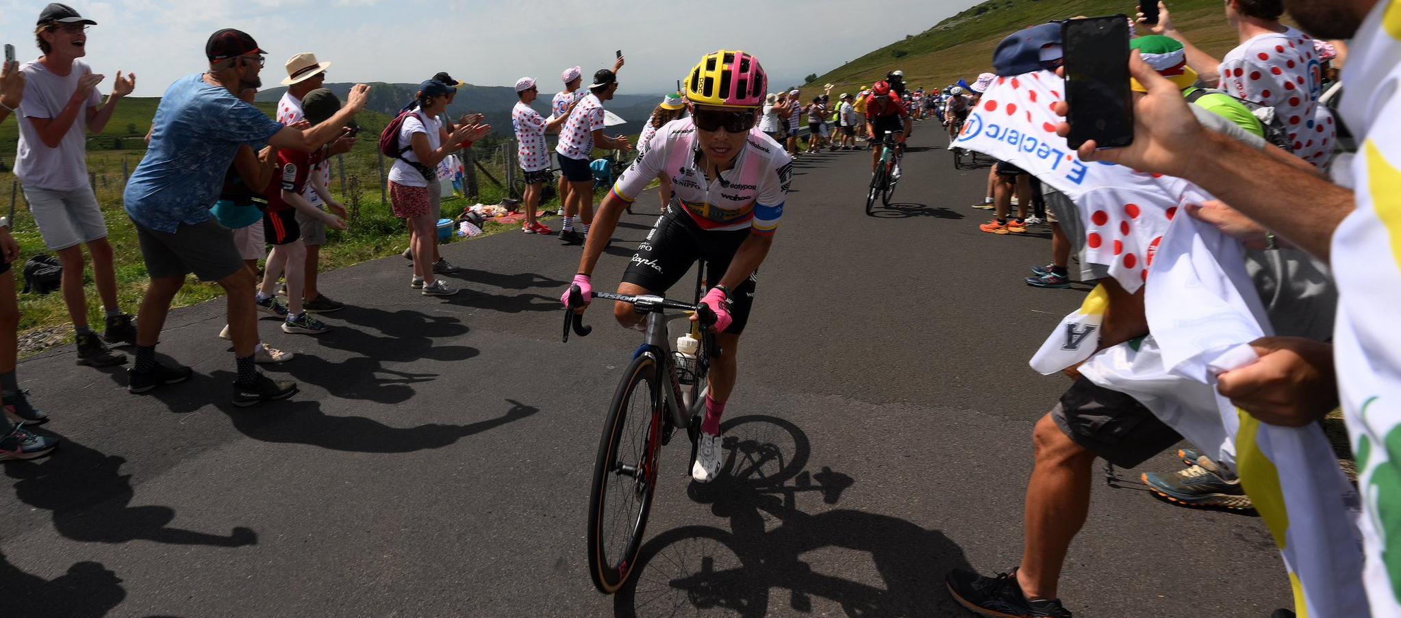 Esteban Chaves, corredor colombiano del EF Education. 