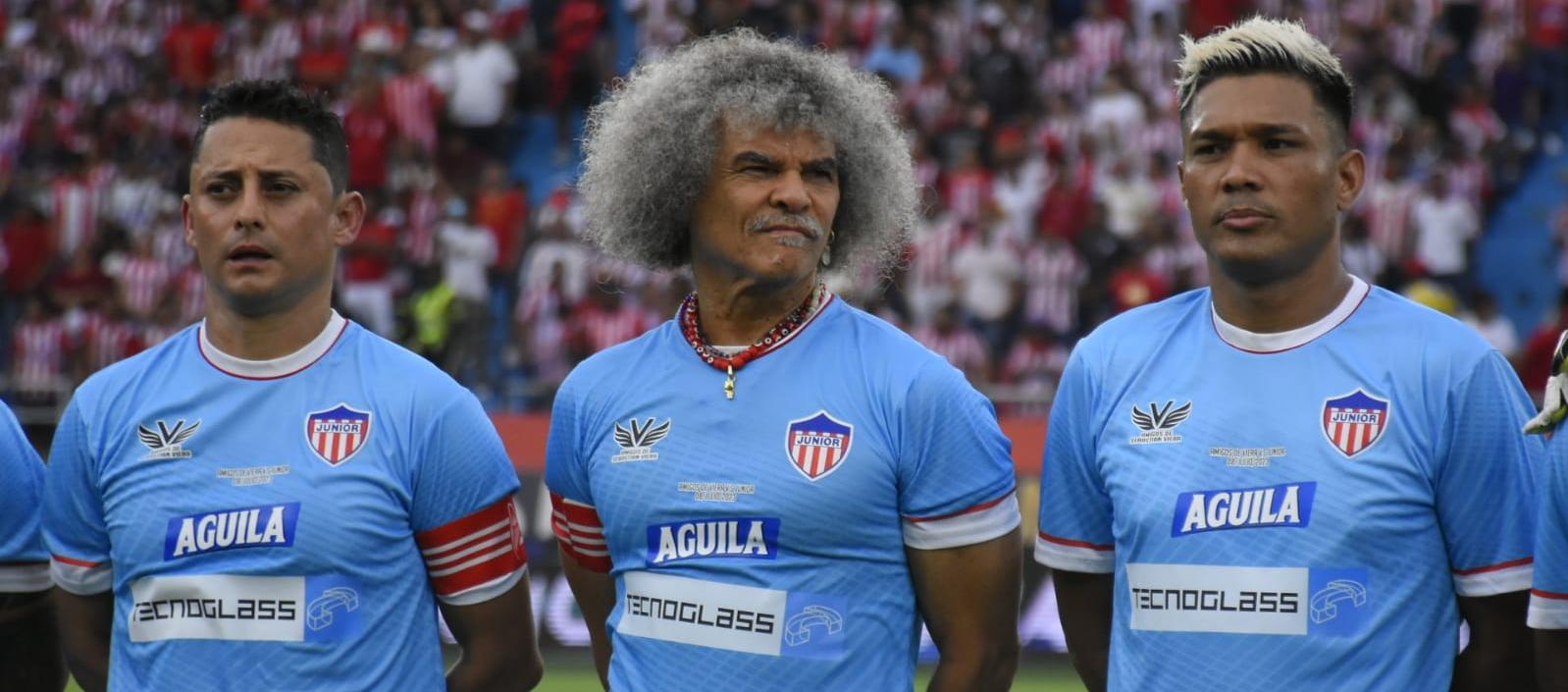 Teófilo Gutiérrez en la despedida de Viera acompañado de Giovanni Hernández y el 'Pibe' Valderrama. 