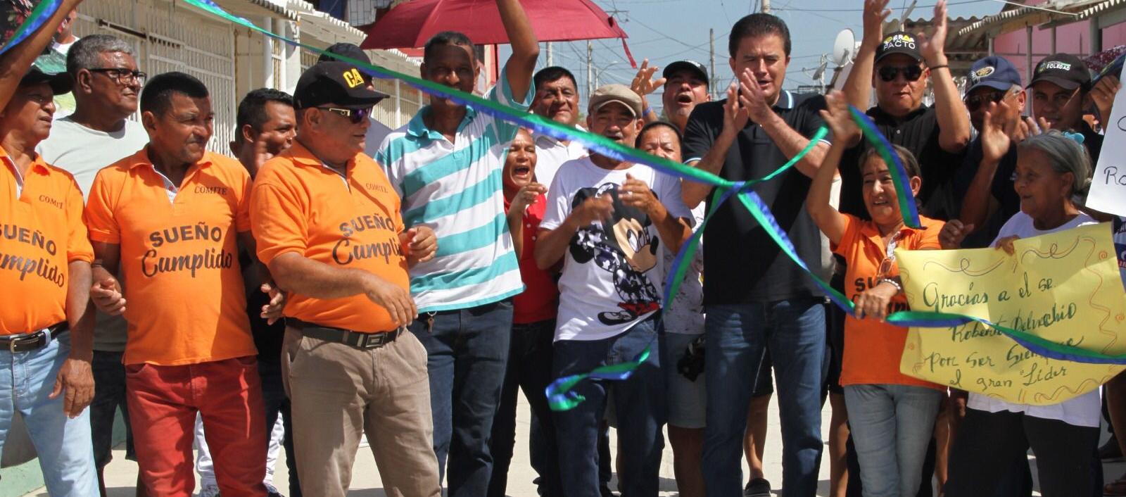 El alcalde Rodolfo Ucrós Rosales en la entrega de dos tramos viales Don Bosco IV 