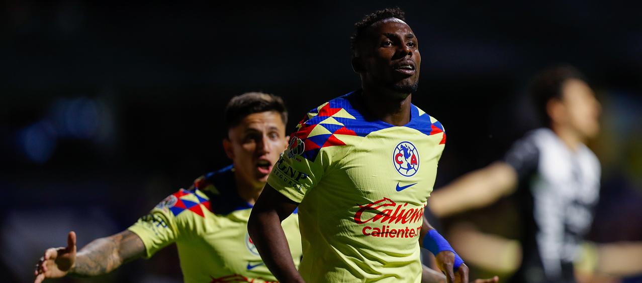 Julián Quiñones suma tres goles en el campeonato mexicano. 