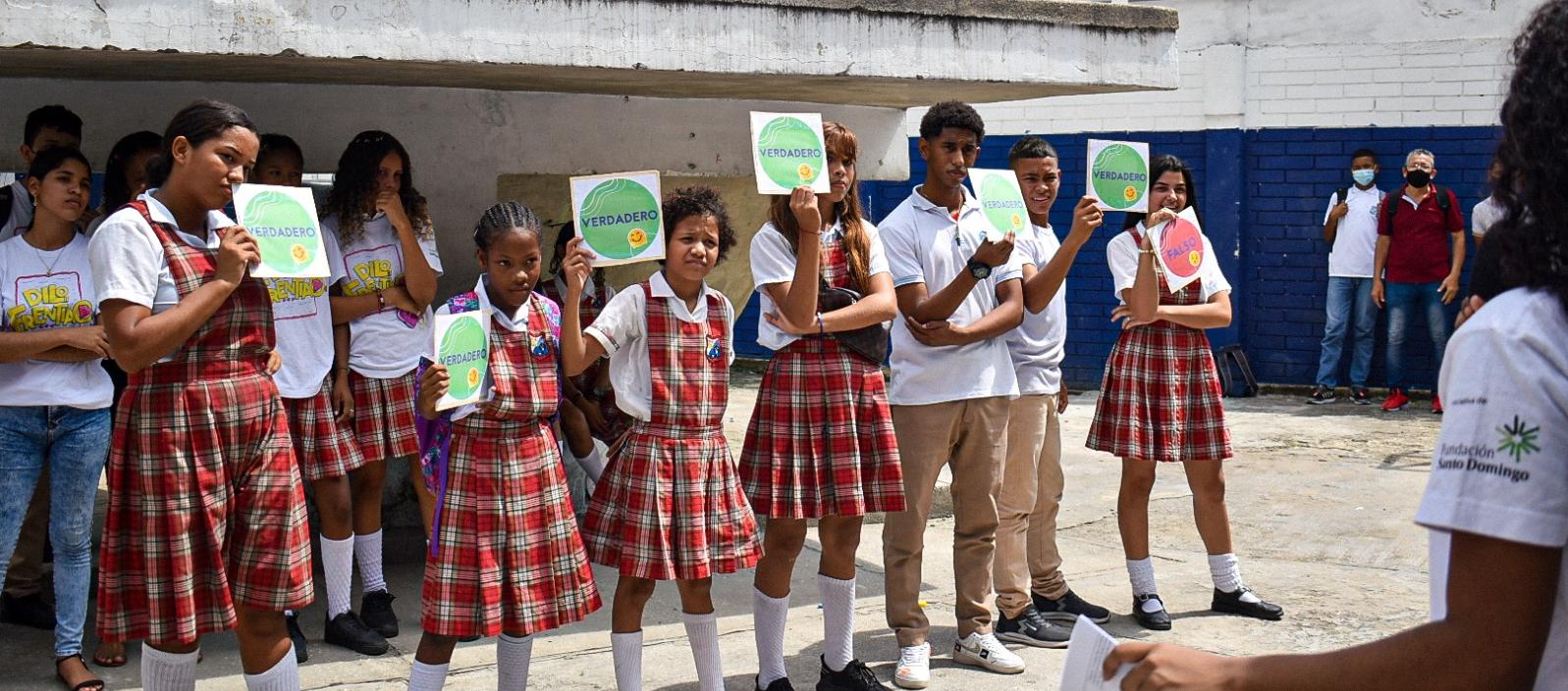 Estudiantes participando en la estrategia ‘Hablemos a Calzón Quitao’.