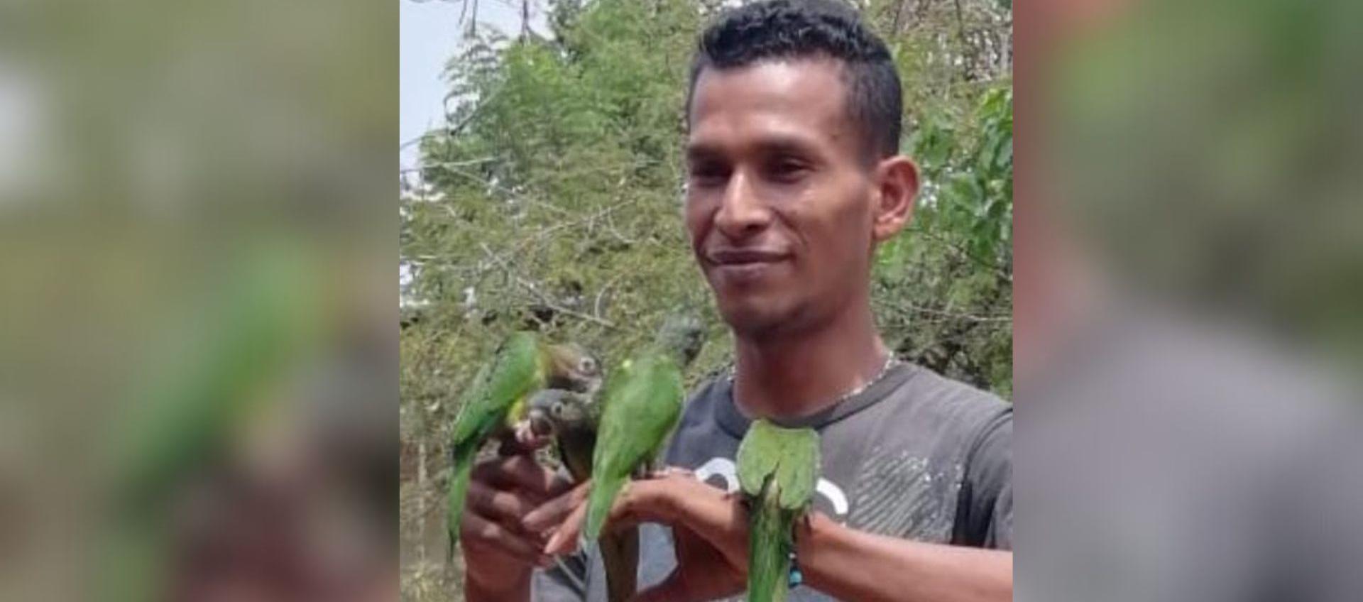 Alcides Álvarez, hombre muerto.