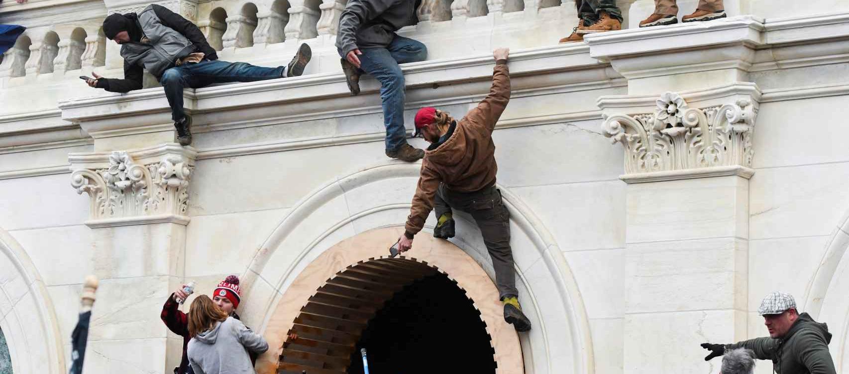 Asalto al capitolio de Estados Unidos. 