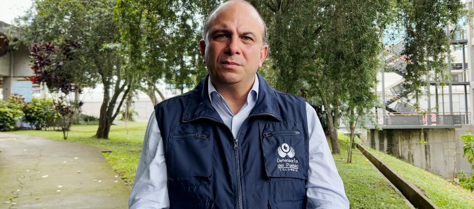 El Defensor del Pueblo, Carlos Camargo.