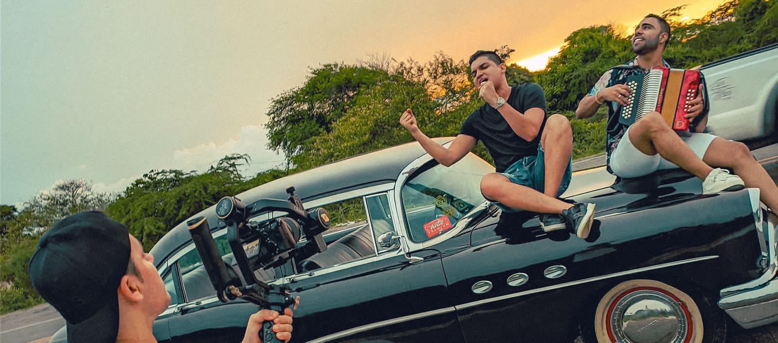 Elder Dayán y Lucas Dangond en el rodaje del video. 