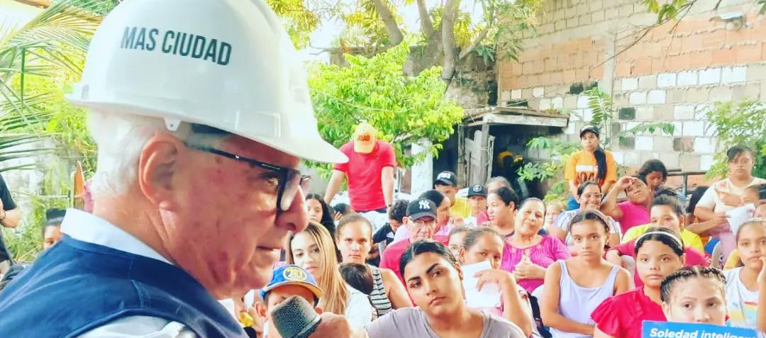 El candidato a la Alcaldía de Soledad, Joao Herrera.