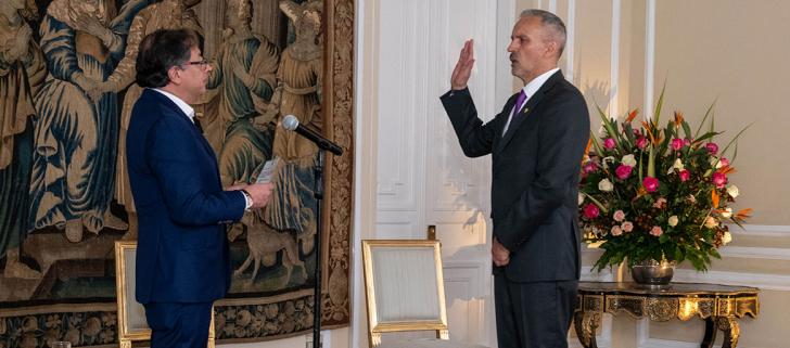 El Presidente Gustavo Petro en el acto de posesión del magistrado de la Sala Penal de la Corte Suprema de Justicia, Jorge Hernán Díaz Soto.