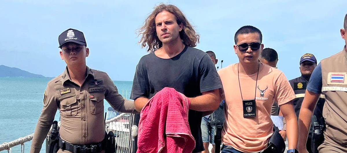 Daniel Sancho siendo capturado por las autoridades.